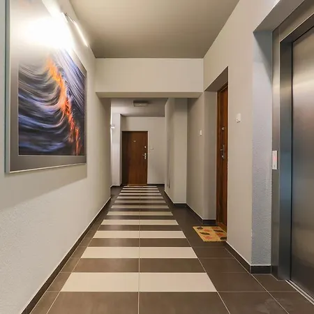 Jantar Solna Apartment *